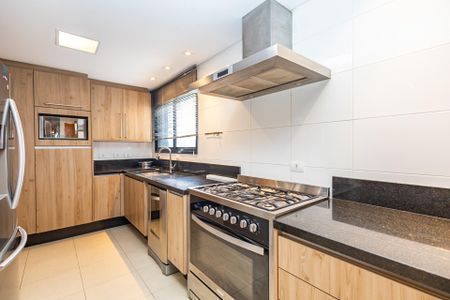 7_photo/94dce43a5d.79a7cf762df8fff4-ATLAS-e930e832-a8b7-4226-a69e-9a34a4373156.jpg de apartamento à venda com 3 quartos, 121m² em Alto da Glória, Curitiba