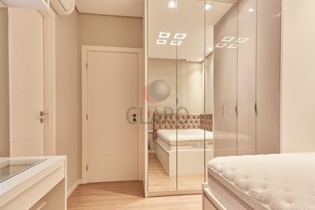 6_photo/94dce43a7d.2bdbab23788d2232-ATLAS-10e4cb00-69ae-427b-9185-fb122aa2f920.jpg de apartamento à venda com 4 quartos, 261m² em Juvevê, Curitiba