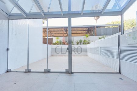 10_photo/94dce43a7d.2bdbab23788d2232-ATLAS-4ae88bf4-ec5a-4d1c-80ec-be726292672f.jpg de apartamento à venda com 4 quartos, 261m² em Juvevê, Curitiba