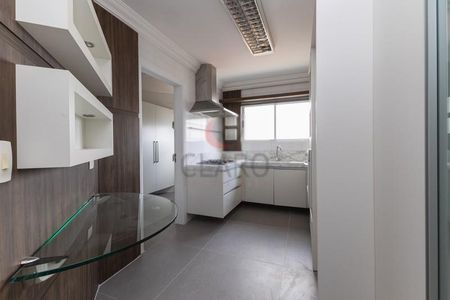 5_photo/94dce43b37.70ff8f12bdec3908-ATLAS-913cf56d-8852-49d2-a59a-4d2f964e0c18.jpg de apartamento para alugar com 3 quartos, 113m² em Juvevê, Curitiba