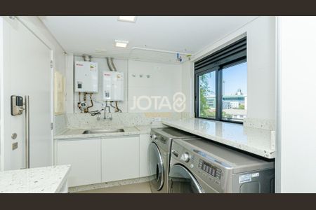 25_photo/94dce43b79.04215652a26bb97b-ATLAS-aadb8714-e9f9-4bea-be29-663b73021ff2.jpg de apartamento para alugar com 3 quartos, 211m² em Alto da Glória, Curitiba