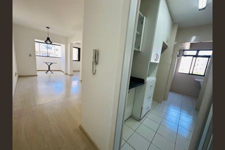 5_photo/94dce43b89.93b8fa184532727f-ATLAS-46f34b0f-3fb6-4db4-8fad-077a9d7ae7bf.jpg de apartamento para alugar com 2 quartos, 75m² em Alto da Glória, Curitiba