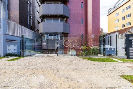 23_photo/94dce43bb3.77174a486336c22e-ATLAS-dcbaf372-727d-42e8-b8bc-049e0efd601e.jpg de apartamento à venda com 2 quartos, 135m² em Juvevê, Curitiba