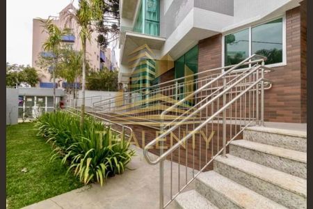 5_photo/94dce43bd9.3c20d05746a6d1b7-ATLAS-8091c4ce-e54a-4aa4-8712-8a1adf482a90.jpg de apartamento à venda com 4 quartos, 244m² em Alto da Glória, Curitiba