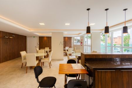 3_photo/94dce43bd9.ec05f5fc9b4dcb53-ATLAS-14ec79de-14fa-432a-8fe5-d661a76bebca.jpg de apartamento à venda com 3 quartos, 110m² em Alto da Glória, Curitiba