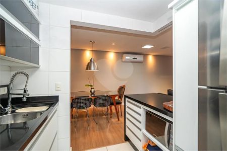 11_photo/94dce43c4f.aafc750051720c32-ATLAS-0a860c3f-0995-4e71-9feb-1032a12bd604.jpg de apartamento à venda com 2 quartos, 78m² em Alto da Glória, Curitiba