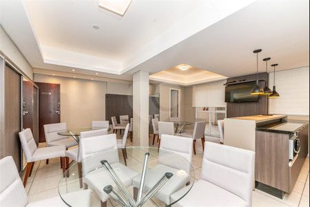 3_photo/94dce43c61.ceff8192393c33de-ATLAS-0e6f7b9f-c91e-4060-994d-4fc85e7ac8f7.jpg de apartamento à venda com 1 quarto, 36m² em Alto da Glória, Curitiba