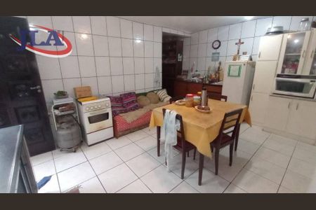 7_photo/94dce43cd9.ead0744c2329e0c8-ATLAS-3d8041e7-cd0d-4004-8b34-8a2968f5ec87.jpg de casa à venda com 6 quartos, 200m² em Alto da Glória, Curitiba