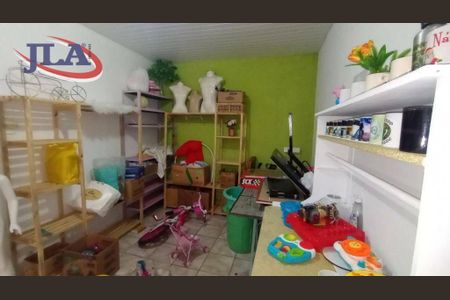 12_photo/94dce43cd9.ead0744c2329e0c8-ATLAS-93925895-cfe5-40a6-83ab-c6ffd936730c.jpg de casa à venda com 6 quartos, 200m² em Alto da Glória, Curitiba