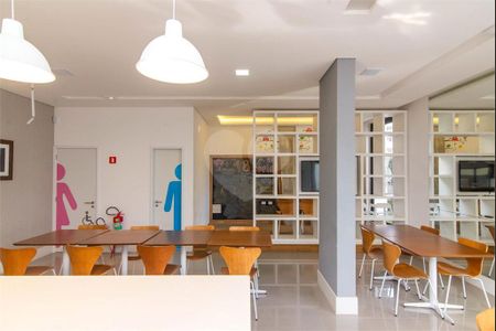 12_photo/94dce43ce1.23351eba74f1df34-ATLAS-c8ce74d1-9eae-4489-8186-e4993f9a4fca.jpg de apartamento à venda com 3 quartos, 210m² em Juvevê, Curitiba