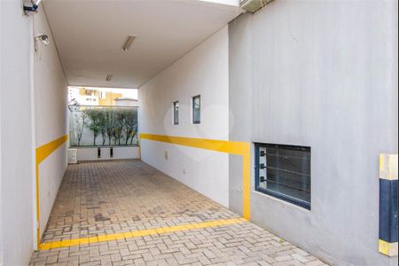 44_photo/94dce43ce5.23351eba74f1df34-ATLAS-b6d05ee8-cc2f-4bd7-bce1-783dede32b56.jpg de apartamento à venda com 3 quartos, 210m² em Juvevê, Curitiba