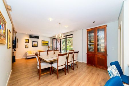 8_photo/94dce43d23.0d56afd875818df8-ATLAS-82ef3d1a-e85e-4abf-909c-fb1c23ce8a0c.jpg de apartamento à venda com 3 quartos, 131m² em Alto da Glória, Curitiba