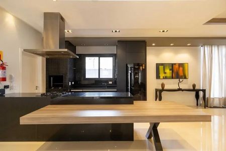 12_photo/94dce43d25.96d2d0fbc1a62f57-ATLAS-54f9bab7-ee9f-42a7-9191-c51880cb8d33.jpg de apartamento à venda com 3 quartos, 190m² em Alto da Glória, Curitiba