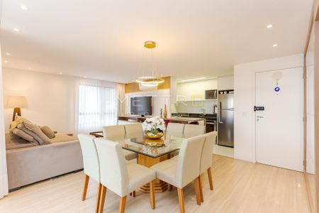 2_photo/94dce43d29.b868acc9c9081069-ATLAS-c07bd9d8-2b8c-4cf3-b541-8f044bbf1681.jpg de apartamento à venda com 2 quartos, 129m² em Alto da Glória, Curitiba