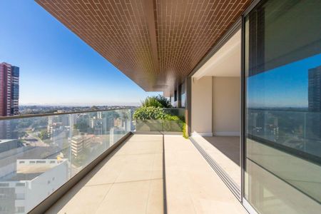 4_photo/94dce43d43.ceff8192393c33de-ATLAS-6db4ab26-e221-4f01-90d3-1bd3df9d1ecc.jpg de apartamento à venda com 4 quartos, 219m² em Alto da Glória, Curitiba