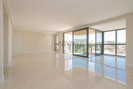 3_photo/94dce43d59.62bab9a02f7bf7a6-ATLAS-feec2928-4f1c-4e70-b517-76f54cfac3cd.jpg de apartamento à venda com 3 quartos, 200m² em Alto da Glória, Curitiba