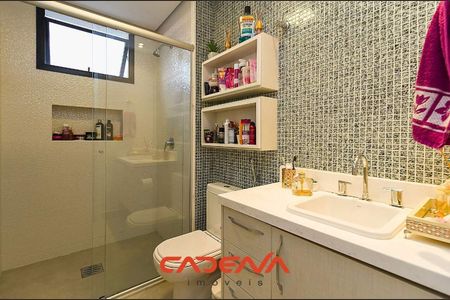 12_photo/94dce43dd5.4b1992a7ab35c141-ATLAS-8f0f00e9-b5e5-47cf-8095-3d8ad35da37a.jpg de apartamento à venda com 4 quartos, 180m² em Alto da Glória, Curitiba