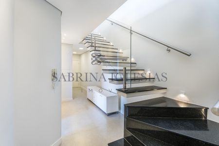 4_photo/94dce43dd5.4b1992a7ab35c141-ATLAS-f93beb8c-97f9-4e91-ac41-814f896dbc58.jpg de apartamento para alugar com 3 quartos, 138m² em Alto da Glória, Curitiba