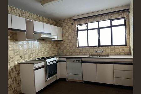 3_photo/94dce43ded.7a69ff73eb43ff8d-ATLAS-47c12ae1-ee73-4ab3-aa32-5dca77083155.jpg de casa à venda com 5 quartos, 400m² em Alto da Glória, Curitiba