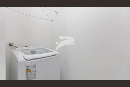 8_photo/94dce43f0d.cb2272fcfeb20142-ATLAS-26a80e75-92a8-439f-9b78-9d44f95a35f1.jpg de apartamento para alugar com 1 quarto, 30m² em Centro, Curitiba