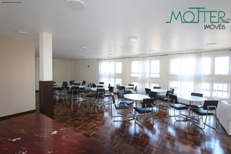 2_photo/94dce43f43.f265ba868e49e611-ATLAS-e66a99ba-c06a-4ed8-b915-ea99e2aa341b.jpg de apartamento à venda com 3 quartos, 165m² em Centro, Curitiba