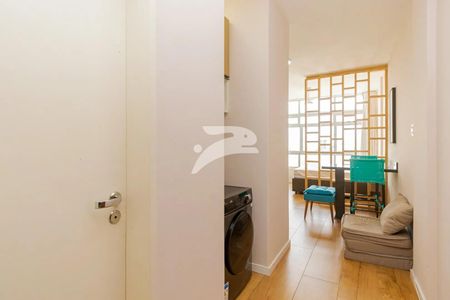 2_photo/94dce43f5f.5c4d2993a39340ff-ATLAS-ea8e8b5a-a7be-4e30-8ddc-078838806326.jpg de apartamento para alugar com 1 quarto, 27m² em Centro, Curitiba