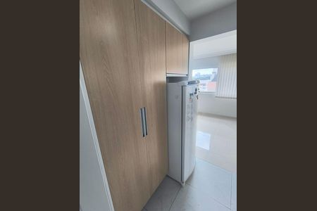 15_photo/94dce43f73.de1539f27b8bccfe-ATLAS-dfd21a63-e03c-482c-aa55-25201edb2ea2.jpg de apartamento à venda com 2 quartos, 48m² em Centro, Curitiba