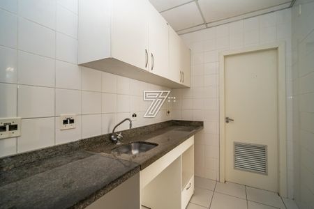 6_photo/94dce43f7d.c67b26d91a514013-ATLAS-2f5dcd27-e811-43a3-aaa2-f75d5b190957.jpg de casa à venda com 5 quartos, 414m² em Centro, Curitiba