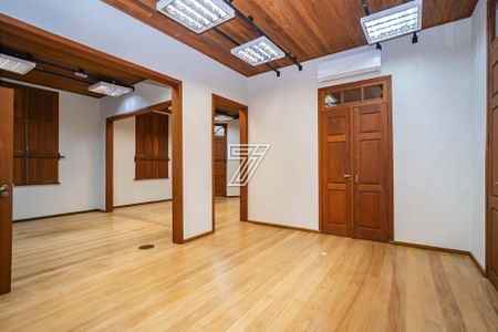 11_photo/94dce43f7d.c67b26d91a514013-ATLAS-5aca10cb-d4e1-44c6-a2f1-19aecac77eb9.jpg de casa à venda com 5 quartos, 414m² em Centro, Curitiba