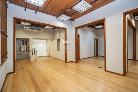 12_photo/94dce43f7d.c67b26d91a514013-ATLAS-6cbf4fdf-2896-40ea-9e39-37ce21fa37e6.jpg de casa à venda com 5 quartos, 414m² em Centro, Curitiba