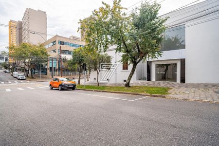 2_photo/94dce43f7d.c67b26d91a514013-ATLAS-6d3ef7ff-d37e-4645-8c74-2ce8ab26d8f8.jpg de casa à venda com 5 quartos, 414m² em Centro, Curitiba