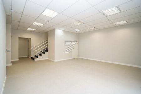 18_photo/94dce43f7d.c67b26d91a514013-ATLAS-fb6081ea-1e2f-4a7d-8180-7c596d412eaa.jpg de casa à venda com 5 quartos, 414m² em Centro, Curitiba