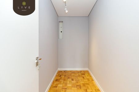 6_photo/94dce43fc7.e31a495c18706ffc-ATLAS-d03146a5-c48f-4e99-b692-bc09e03897dd.jpg de apartamento à venda com 3 quartos, 158m² em Centro, Curitiba