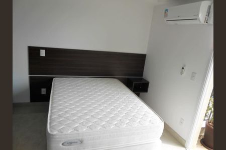7_photo/94dce43fe5.e100dba37721dde7-ATLAS-47842bfd-1c66-428d-9b7e-0472557b4372.jpg de apartamento para alugar com 1 quarto, 41m² em Centro, Curitiba