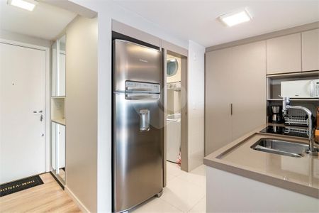 7_photo/94dce43fe5.e100dba37721dde7-ATLAS-49c7ec2e-120e-483e-8121-78b6ebff3dd6.jpg de apartamento à venda com 2 quartos, 73m² em Centro, Curitiba