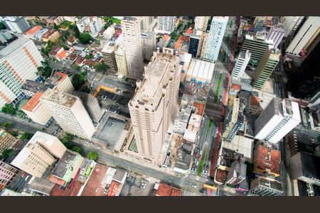 6_photo/94dce43fe5.e100dba37721dde7-ATLAS-63f4e6d8-4e11-4bd6-8db8-22853e5d4255.jpg de apartamento para alugar com 1 quarto, 41m² em Centro, Curitiba