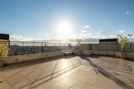 4_photo/94dce43fe5.e100dba37721dde7-ATLAS-7c7dd6be-c09b-46e2-a4b4-6a87db3a0268.jpg de apartamento à venda com 2 quartos, 73m² em Centro, Curitiba