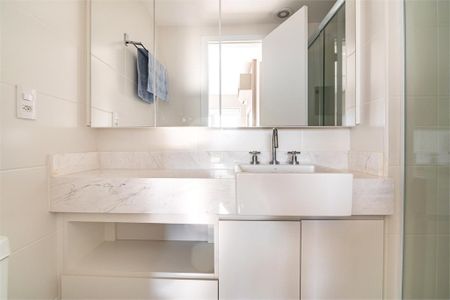 8_photo/94dce43fe5.e100dba37721dde7-ATLAS-bece7a1f-143d-441c-a4f5-d1dd826b806f.jpg de apartamento à venda com 2 quartos, 73m² em Centro, Curitiba