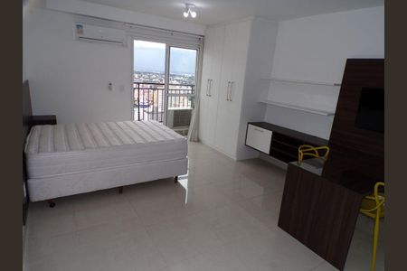 4_photo/94dce43fe5.e100dba37721dde7-ATLAS-bfe3f5c8-08b5-4cfe-a236-060bd1d568b7.jpg de apartamento para alugar com 1 quarto, 41m² em Centro, Curitiba