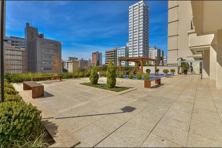 3_photo/94dce43fe5.f68859ec00757ab3-ATLAS-41f9936a-b34c-4b39-a2c8-3f0ea70f4234.jpg de apartamento para alugar com 1 quarto, 55m² em Centro, Curitiba