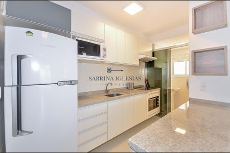 10_photo/94dce43fe5.f68859ec00757ab3-ATLAS-5970de84-a92c-4c6b-b3d9-ca05f68df23b.jpg de apartamento para alugar com 1 quarto, 55m² em Centro, Curitiba