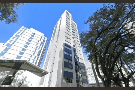 2_photo/94dce43ff5.ceff8192393c33de-ATLAS-b14f657c-0ba3-4c5d-89e7-b3d5169c0aca.jpg de apartamento à venda com 3 quartos, 217m² em Centro, Curitiba