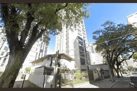 5_photo/94dce43ff5.ceff8192393c33de-ATLAS-e6ee0826-e012-4287-bc5d-83dcbc419a06.jpg de apartamento à venda com 3 quartos, 217m² em Centro, Curitiba