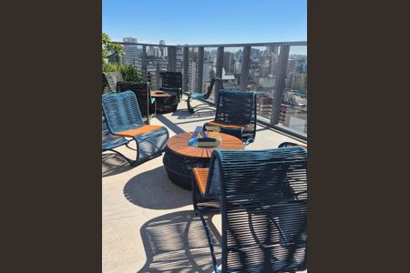 9_photo/94dce43ffd.1aa5b8f538f3adaf-ATLAS-2faf1cec-cacb-4d1d-b981-c1a36ffdcd9d.jpg de apartamento à venda com 3 quartos, 105m² em Centro, Curitiba