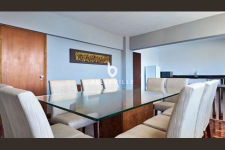 4_photo/94dce4402b.b88c9f23dde11cca-ATLAS-73488ea2-b3e4-46d0-91bf-c620b4db15a3.jpg de apartamento à venda com 3 quartos, 148m² em Centro, Curitiba