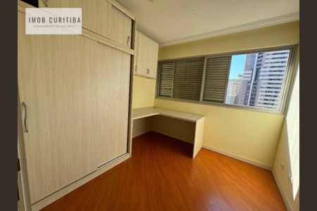 20_photo/94dce4402b.f4cc67030bc3d81e-ATLAS-9eabeec4-0732-4eab-a595-c28099fb778f.jpg de apartamento à venda com 3 quartos, 142m² em Centro, Curitiba