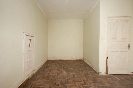 30_photo/94dce4406b.7a69ff73eb43ff8d-ATLAS-56bfeab7-de22-44b5-ba44-238f66ce2785.jpg de casa para alugar com 4 quartos, 185m² em Centro, Curitiba