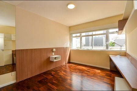 23_photo/94dce44075.ee10227fc62d47bb-ATLAS-e672ca43-c64e-4157-9ea1-802161821936.jpg de apartamento à venda com 4 quartos, 247m² em Centro, Curitiba