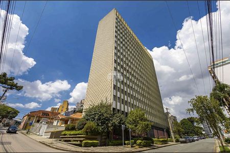 2_photo/94dce440b1.c2b107a03818935d-ATLAS-e715170f-33c7-48fa-9b36-5d2fb365b7ab.jpg de apartamento à venda com 2 quartos, 67m² em Centro, Curitiba