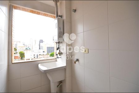 48_photo/94dce440bd.9d98818feaf13c36-ATLAS-92e86895-7003-4686-9945-dea44f3e4de5.jpg de apartamento à venda com 2 quartos, 73m² em Centro, Curitiba